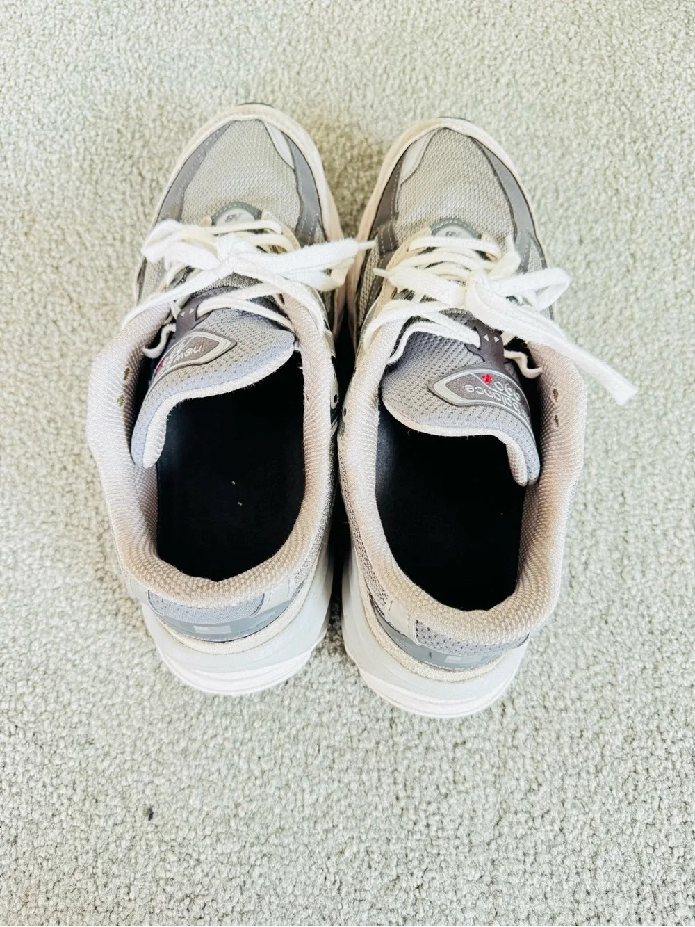 New Balance Women's Gray and Cream Mesh Sneakers